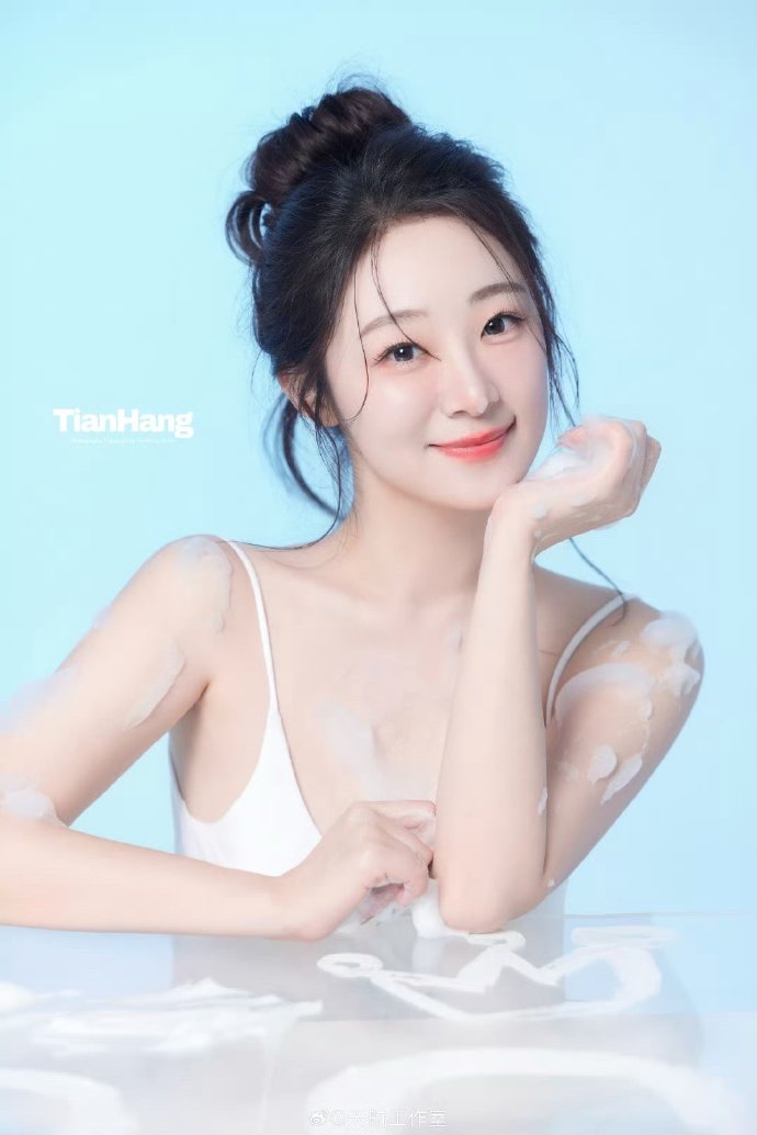  张津yadex吃瓜 