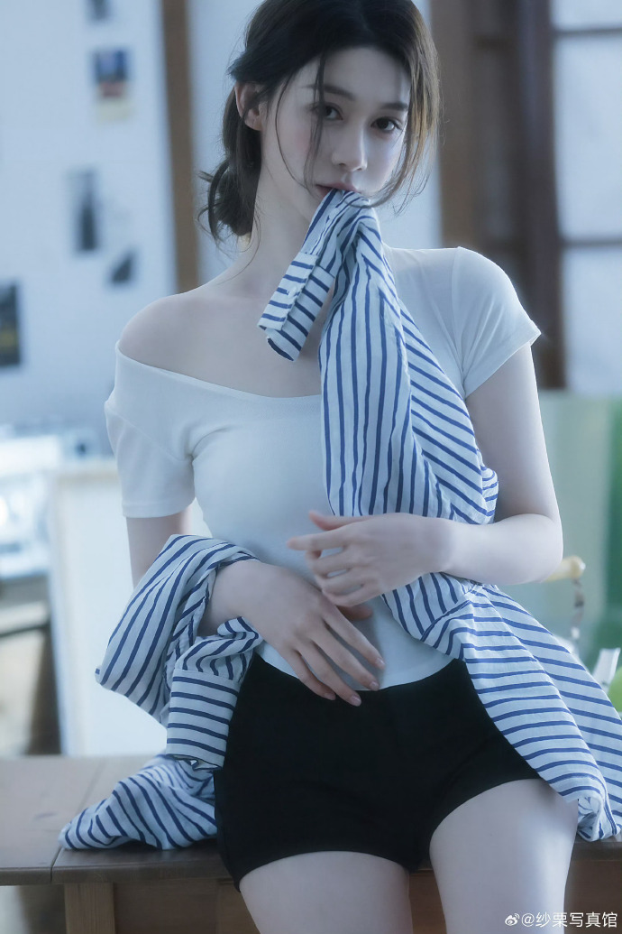  反差婊吃瓜黑料热门 