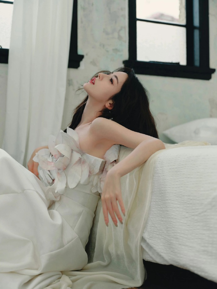  51吃瓜下载} 