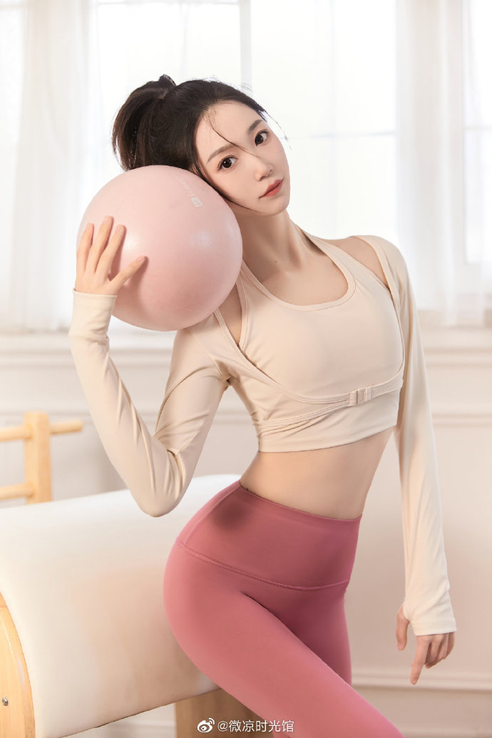 金秘书边走边尿吃瓜黑料网 