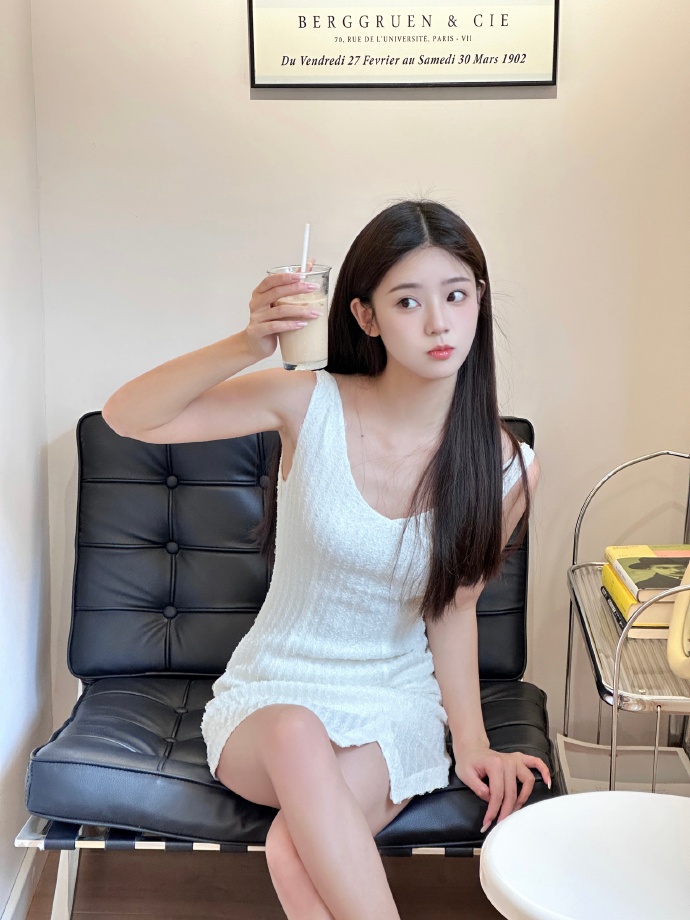  吃瓜黑样不打料} 