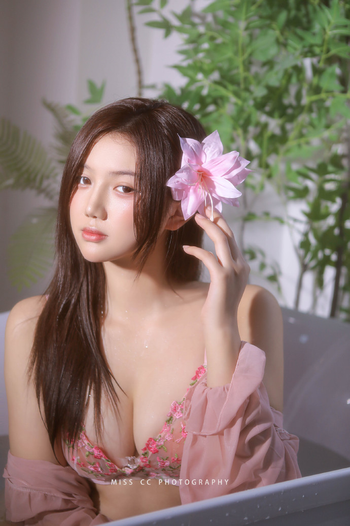  热搜吃瓜-每日 