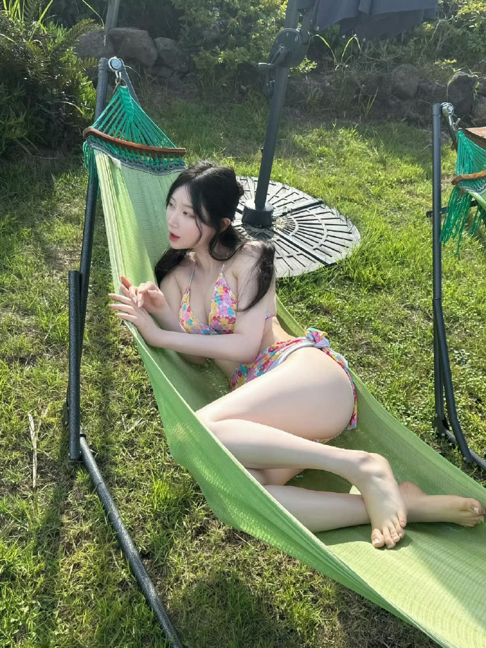  24小时八卦观察室 
