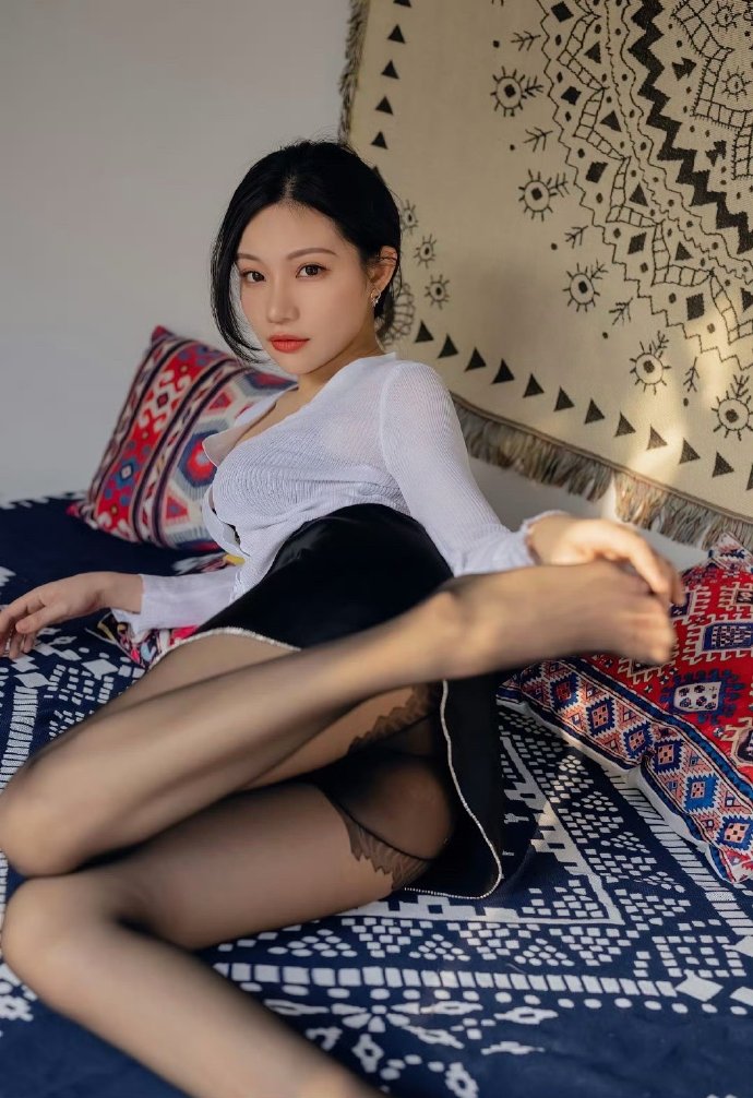 下拉词与相关搜索长尾流量云端挖掘布局实操