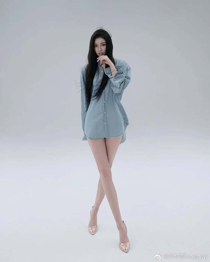  娱乐吃瓜718 